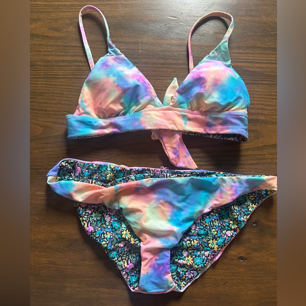 NEW Raisins Women’s Reversible Bathing Suit Size Large